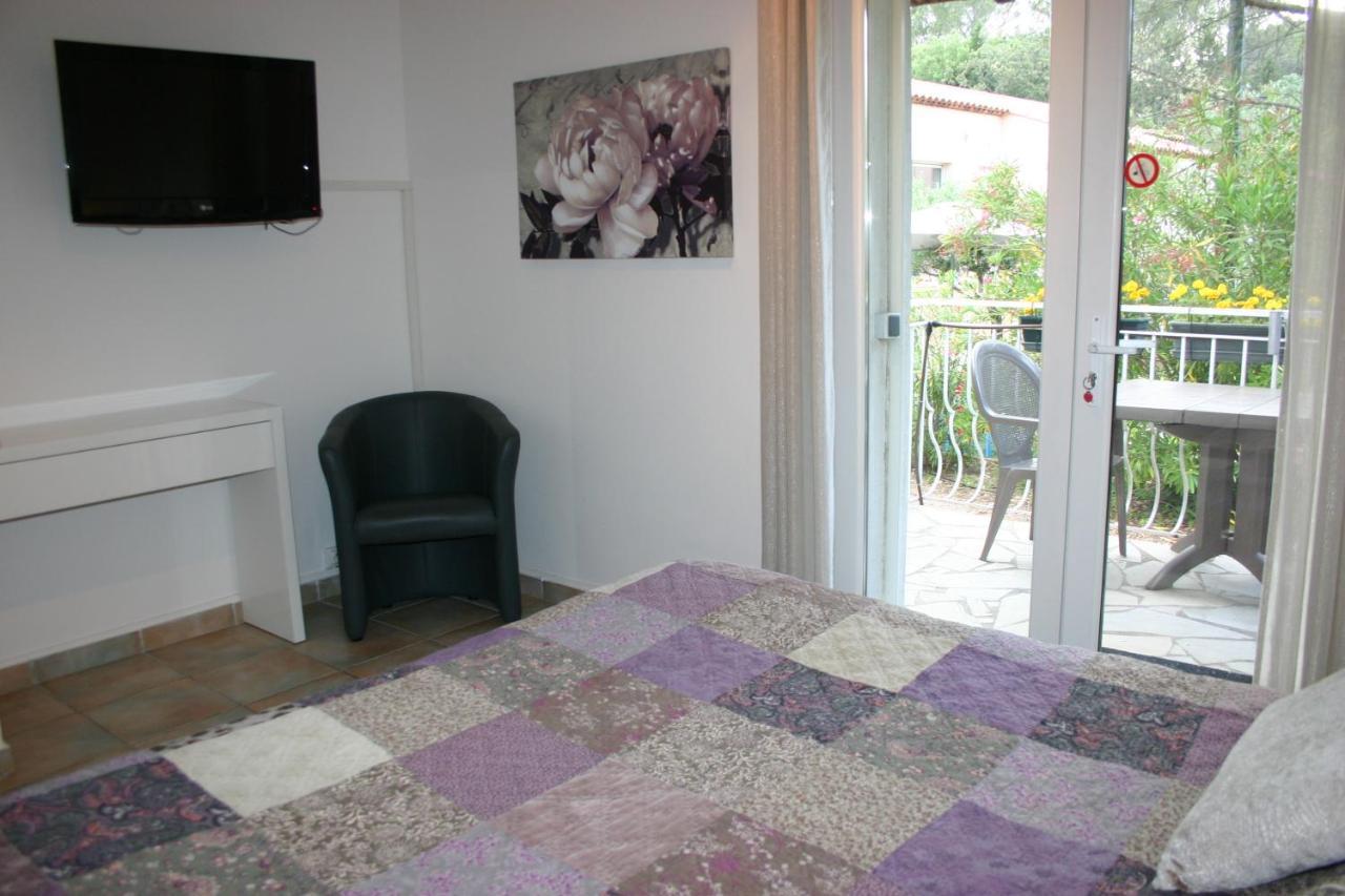 A la Verte Campagne - Appartements / Gîtes Roquebrune-sur Argens Extérieur photo
