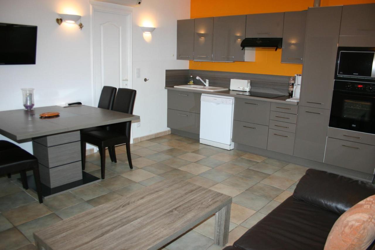 A la Verte Campagne - Appartements / Gîtes Roquebrune-sur Argens Extérieur photo