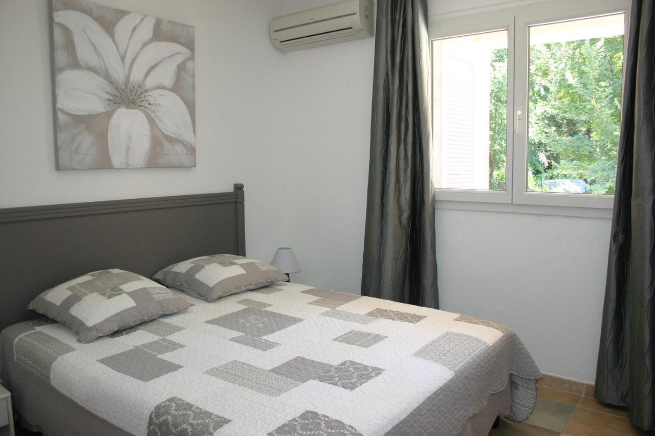 A la Verte Campagne - Appartements / Gîtes Roquebrune-sur Argens Extérieur photo